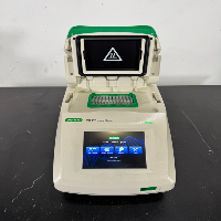 Bio-Rad T100 Thermal Cycler image 3